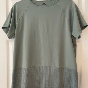 Great condition XL women’s workout top